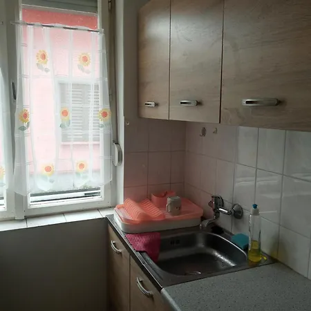 A Whole House With A Garden In Fonyd For 2-10 Persons *