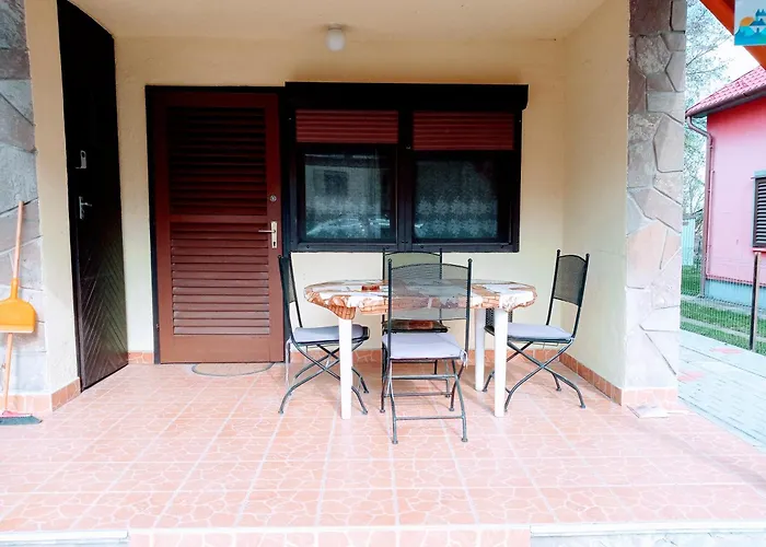 A Whole House With A Garden In Fonyd For 2-10 Persons Vakantiehuis *