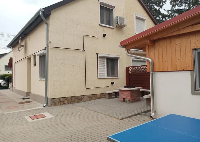 A Whole House With A Garden In Fonyd For 2-10 Persons *