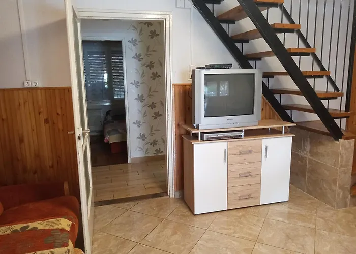 A Whole House With A Garden In Fonyd For 2-10 Persons Vakantiehuis