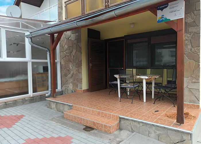 Vakantiehuis A Whole House With A Garden In Fonyd For 2-10 Persons *